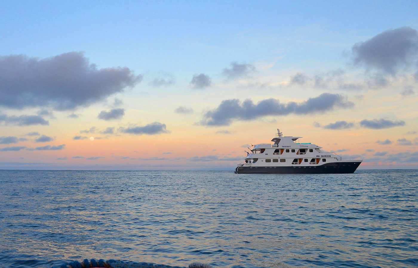 Cormorant yacht - Luxury cruises to the Galapagos islands